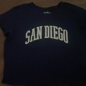 Hollister, San Diego, baby tee cropped size small